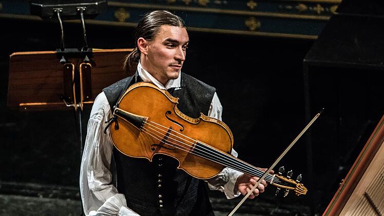 Ein wiederhören gibt es im Dezember mit dem Geiger Sergej Malov im Landestheater Coburg.Foto: Archiv/Jochen Berger