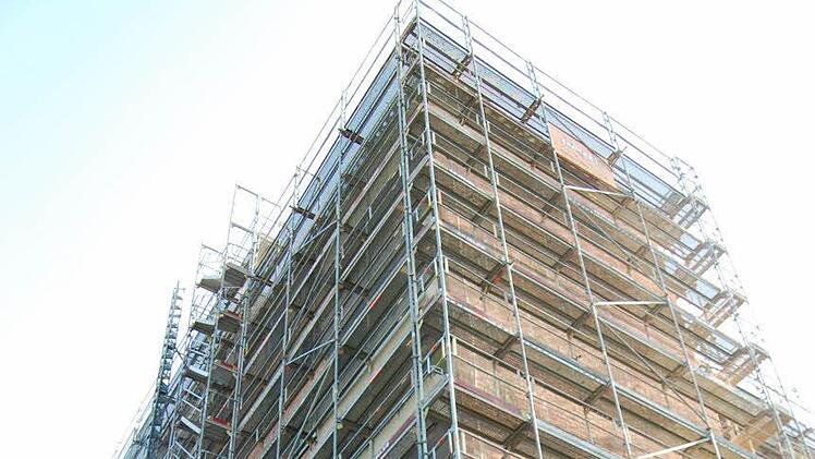 2015 hat die Wohnbau das Hochhaus am Ölberg saniert und unter anderem auch die Dämmung erneuert. Foto: CT-Archiv/Oliver Schmidt