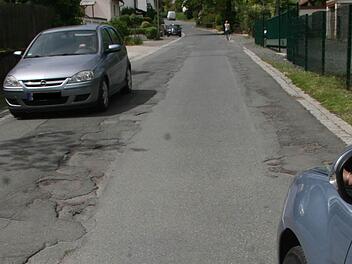 Wer muss für den Ausbau der Mangersreuther Straße zahlen? - Eine Frage, die noch nicht völlig geklärt ist. Foto: Archiv