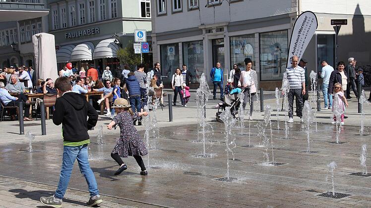 "Royal shopping": Impressionen vom verkaufsoffenen Sonntag in CoburgOliver Schmidt
