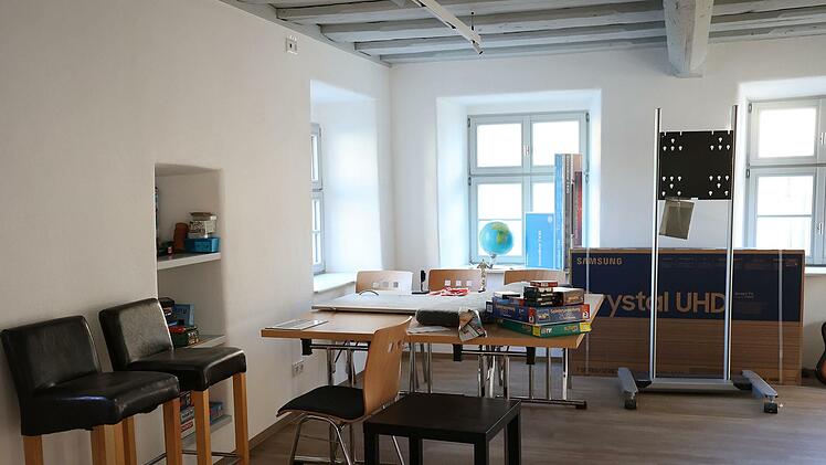 Im Gruppenzimmer im Erdgeschoss muss noch ein bisschen ger&auml;umt werden.