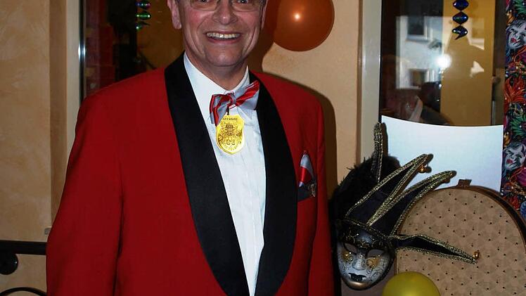 Ehrenpräsident Robert Porzelt hatte ebenfalls gute Laune mitgebracht.  Foto: Hans-Garhard Neuberg