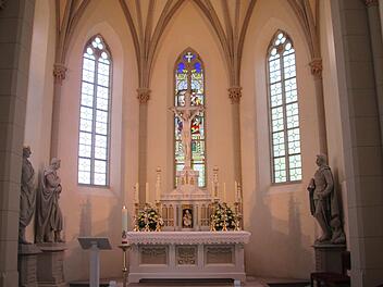 Die innen sanierte Friedhofskapelle steht für Menschlichkeit und Hoffnung. Winfried Ehling