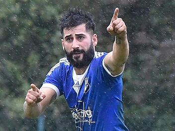 Auf seine Tore hofft der SV Pretzfeld: Der spielende Co-Trainer Volkan Güla vertritt den urlaubenden Jörg Rösch. Auf Seiten der Weilersbacher fehlt mit Simon Dimter ebenfalls der hauptamtliche Coach. Zink