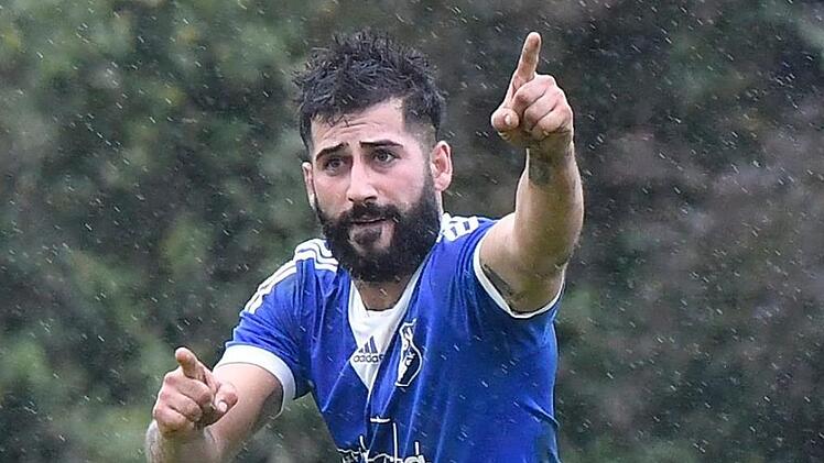 Auf seine Tore hofft der SV Pretzfeld: Der spielende Co-Trainer Volkan Güla vertritt den urlaubenden Jörg Rösch. Auf Seiten der Weilersbacher fehlt mit Simon Dimter ebenfalls der hauptamtliche Coach. Zink