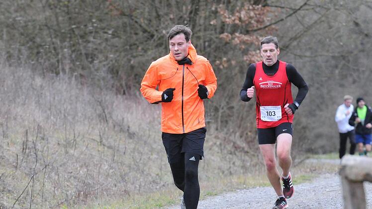 Szenen vom Fuschter Silvesterlauf.ssp