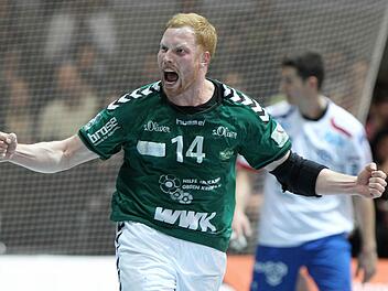 Beendet zur neuen Saison seine Zweitliga-Karriere bei den Rimparer Wölfen: der Nüdlinger Julian Bötsch  Foto: Frank Scheuring