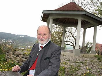 Die Idee für den Verlobungstempel stammt von Karl Beudert. Der idyllische Aussichtspunkt ist ein Lieblingsplatz von ihm. Foto: Heike Beudert