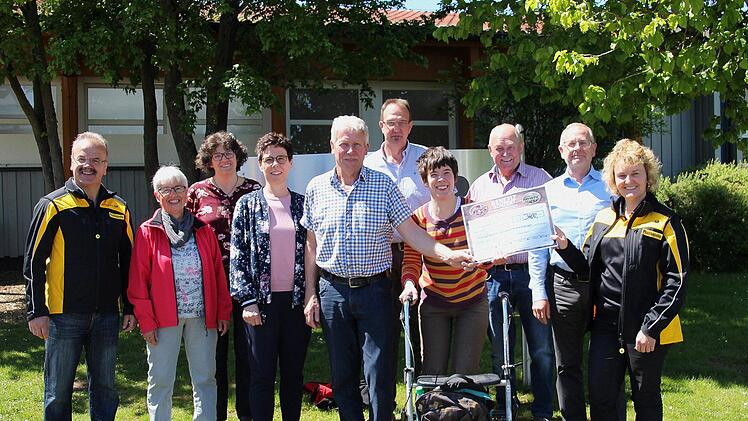 Der Erlös eines Benefizkonzertes ging an die Lebenshilfe Nüdlingen/Schweinfurt.  Foto: Christine Metz