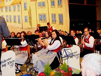 Bei seinem Frühjahrskonzert bot das Blasorchester Sand einmal mehr Blasmusik vom Feinsten. Foto: ab