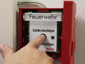 Sobald ein Brand gemeldet wird, muss die Feuerwehr ausrücken. Egal ob es stimmt.  Foto: Benedikt Borst