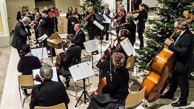 Impressionen vom Weihnachtskonzert mit dem Collegium Musicum in der Coburger MorizkircheFoto: Jochen Berger