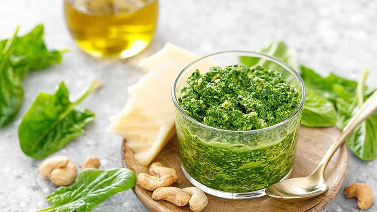mangold-pesto.jpg