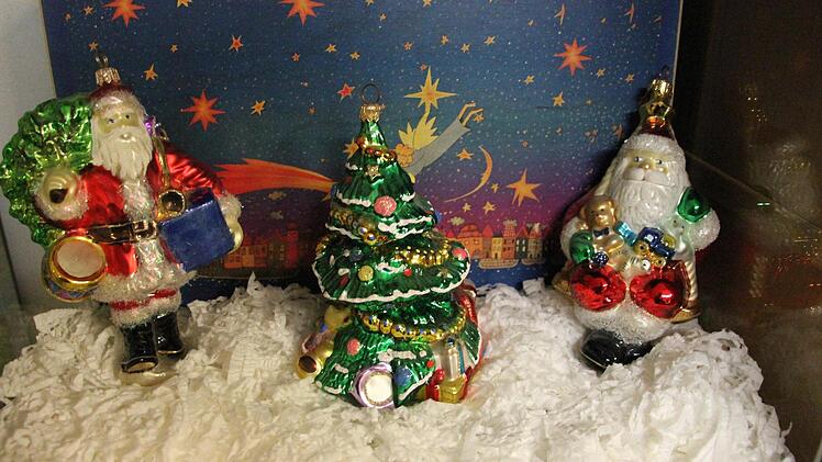 Früher wurde der Großteil der Silbernitratlösungen zur Beschichtung von Christbaumkugeln verwendet.  Foto: Friedwald Schedel