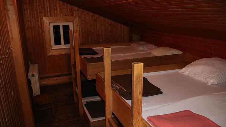 Blick ins Innere der Kissinger Hütte. Foto: Ralf Ruppert