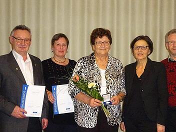 Ehrungen gab es im Rahmen des 70-jährigen Jubiläums des VdK-Ortsverbands Großwenkheim (von links):   Edgar Glückert, Diana Rudolph, Erika Gehring, Michaela Metz und Engelbert Roith. Foto: Anton Then