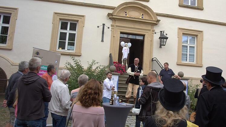 An der physiotherapeuthischen Praxis von Andy Beland Foto: Bettina Knauth