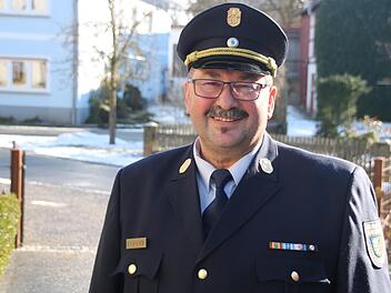 Gerhard Elflein in der Uniform eines Kreisbrandinspektors.Matthias Einwag