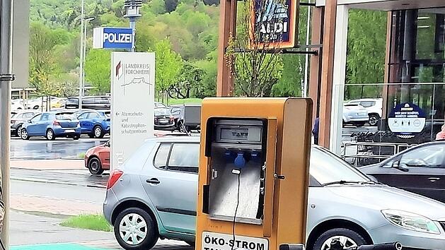 Die neue Ladestation für Pedelecs in Ebermannstadt ist in Betrieb.