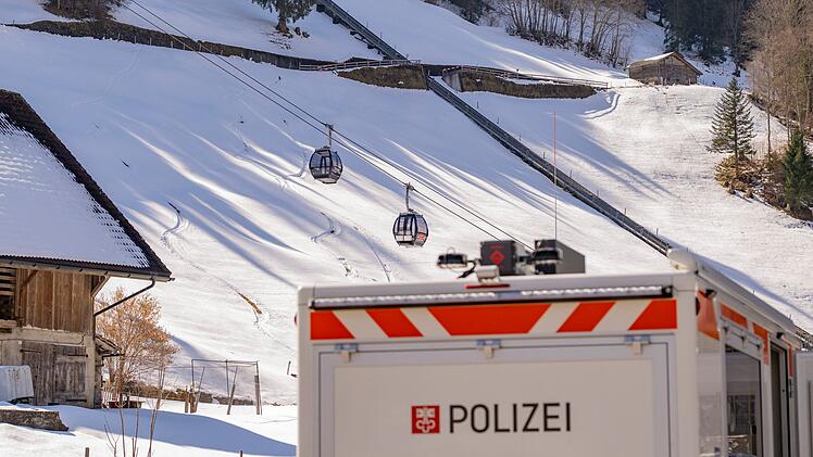 Gondel in Schweizer Skigebiet abgest&uuml;rzt
