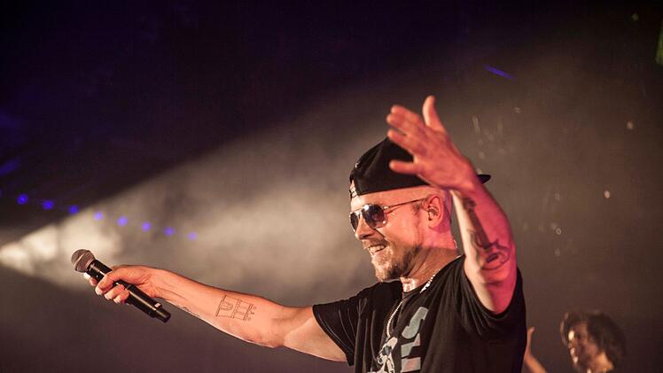 Jan Delay ist im HipHop ebenso zuhause wie im Reggae, Funk oder im Soul.