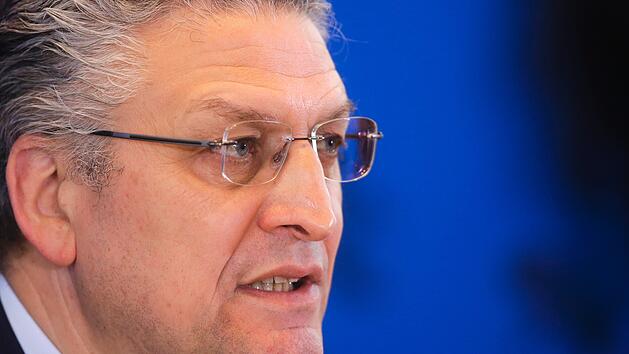 Lothar Wieler, Pr&auml;sident des Robert Koch-Instituts, schreibt in einem Brief an das Gesundheitsministerium, dass FFP2-Masken nicht besser vor Coronaviren sch&uuml;tzen als OP-Masken