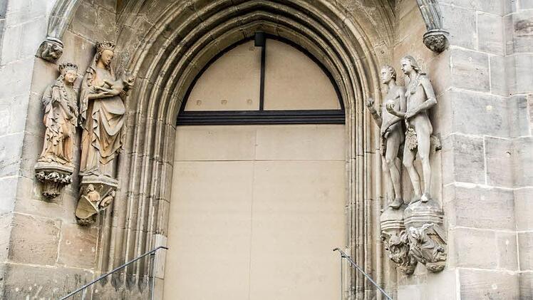 Die Türen von St. Moriz werden gerade saniert.Foto: Jochen Berger