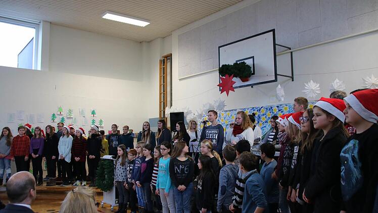 Weihnachtsfeier der Mittelschule. Foto: Heike Beudert