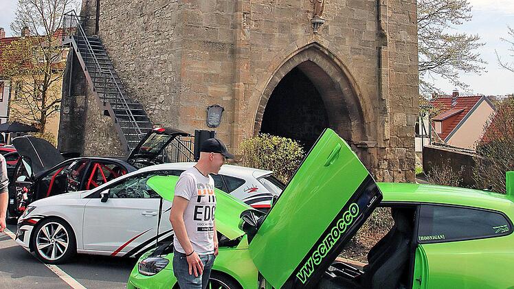 Die Altstadt und tolle Autos - eine tolle Atmosphäre. Dieter Britz