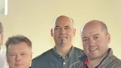 Georg Bienlein (links) wurde zum Ehrenvorsitzenden des TV Marienroth ernannt.