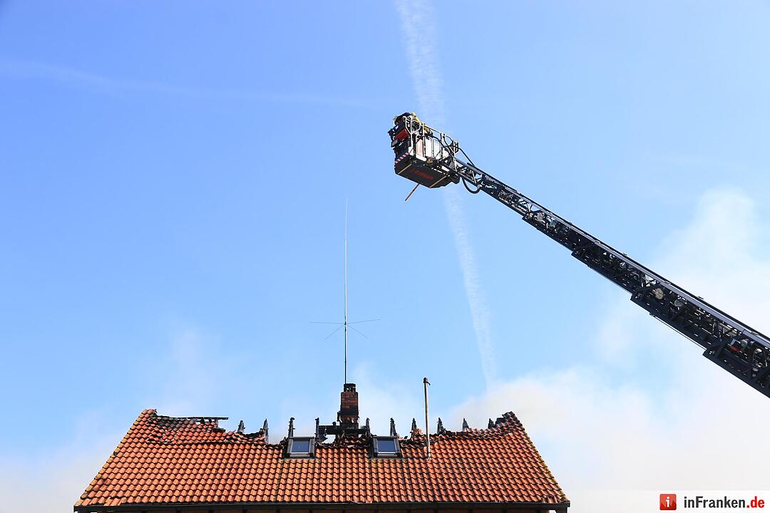 Wohnhaus brennt in Priesendorf