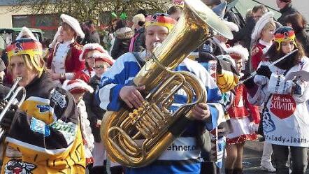 Für den nötigen Schwung im Faschingsfinale sorgen - nicht nur im Frankenwald - die Musikkapellen.  Foto: Gerd Fleischmann