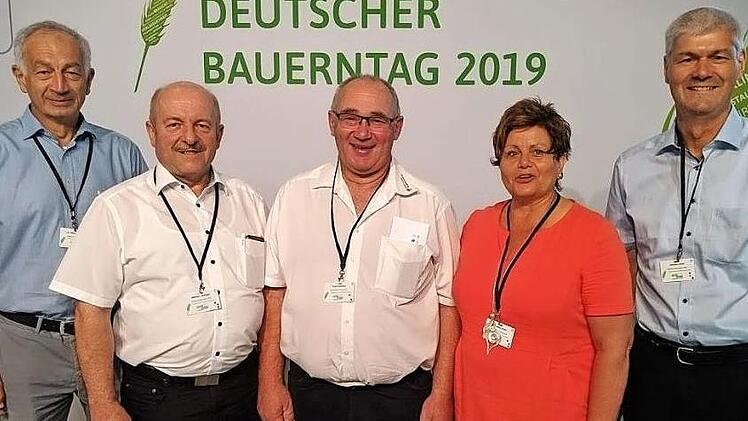 Die Teilnehmer am Bauerntag aus dem Raum Forchheim (v.&nbsp;l.): Wilhelm B&ouml;hmer, Wilfried L&ouml;winger, Erwin Schwarz, Anneliese G&ouml;ller, Hermann Greif  Foto: privat