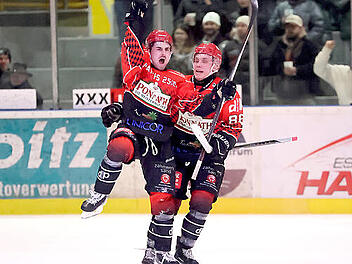 Play-off-Auftakt: Hawks starten als Favorit