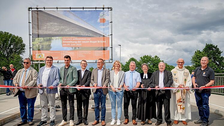 Eröffnungsfeier der neuen Buger Brücke - nach zwei Bahren Bauzeit