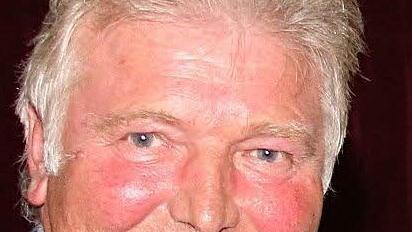 Franz Büttner (Freie Wähler)Ehrenbürgermeister1127 Euro Ehrensold ab 2015