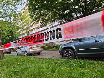 Mädchen bei Attacke vor Haus in Halle verletzt Mädchen bei Attacke vor Haus in Halle verletzt