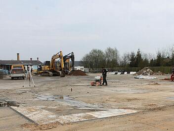 Der Neubau der Kartbahn in Marktzeuln hat begonnen. Foto: Popp