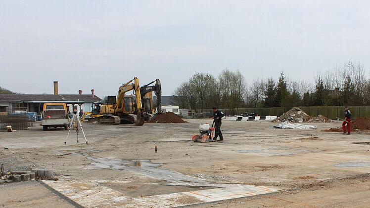 Der Neubau der Kartbahn in Marktzeuln hat begonnen. Foto: Popp