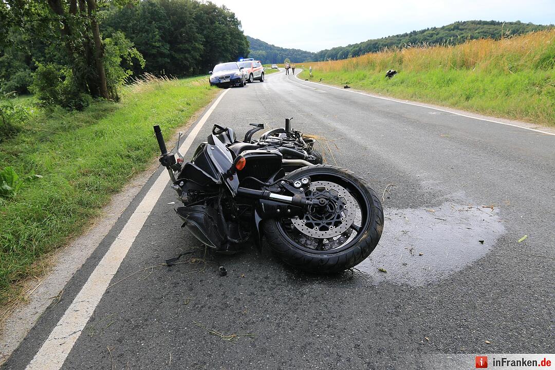 Motorradfahrer stürzt: Unfall bei Ebermannstadt