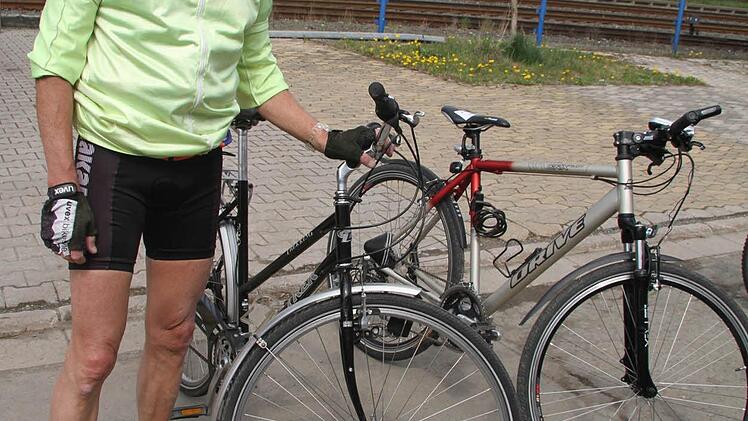 Thomas Höhn hat schon acht Räder. "Ich darf keines mehr nach Hause bringen", sagte er. Interessiert hat ihn die Börse trotzdem...