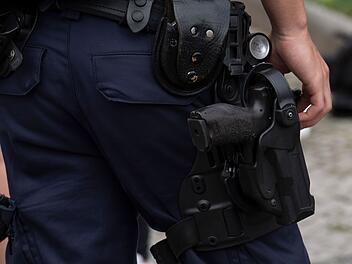 Polizei schießt auf Mann in Nürnberg Polizei schießt auf Mann in Nürnberg