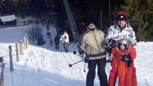Ein Bild aus einem schneereicheren Winter: Inzwischen wurde der Liftbetrieb in Römersreuth eingestellt. Foto: Archiv/Hartmut Fischer