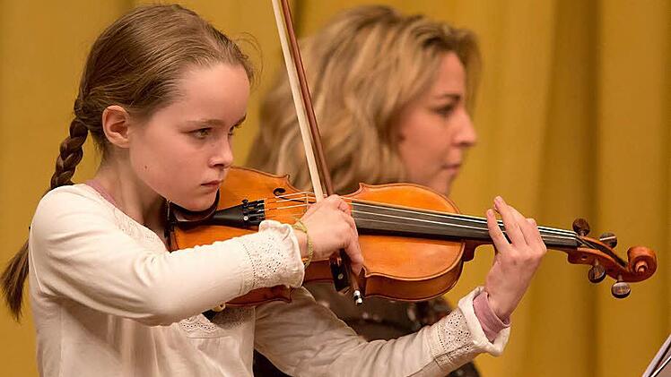Impressionen vom Preisträgerkonzert des Regionalwettbewerbs "Jugend musiziert" in Coburg.Foto: Albert Höchstädter