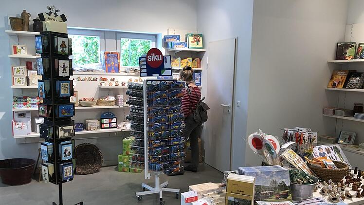 Der Museumsshop im Fränkischen Freilandmuseum Fladungen erfreut sich bei den Gästen großer Beliebtheit. Hanns Friedrich