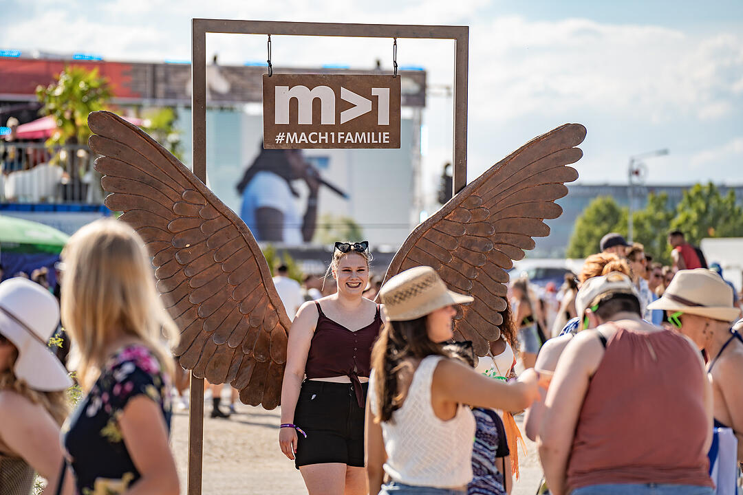 Mit vielen internationalen und nationalen Live-Acts!