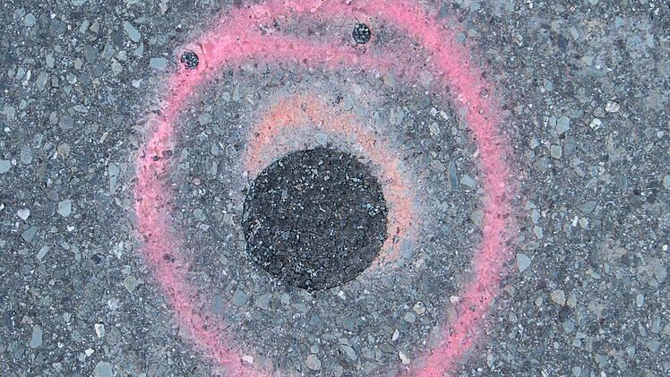 Die Markierung für die Bodenuntersuchungen.