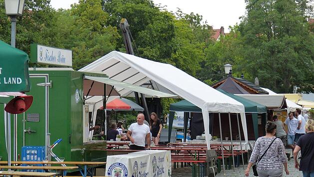 Am Nachmittag war bei Canalissimo wenig los, am Abend schon mehr. Dennoch macht dem Veranstalter die Besucherbegrenzung zu schaffen. Foto: Julian Megerle