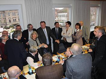 Besonders gefordert waren die Kreisräte (hier die CSU-Fraktion) in ihrer jüngsten Sitzung, als stundenlang über die Stadt-Umland-Bahn diskutiert wurde.  Foto: Andreas Dorsch