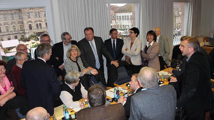 Besonders gefordert waren die Kreisräte (hier die CSU-Fraktion) in ihrer jüngsten Sitzung, als stundenlang über die Stadt-Umland-Bahn diskutiert wurde.  Foto: Andreas Dorsch